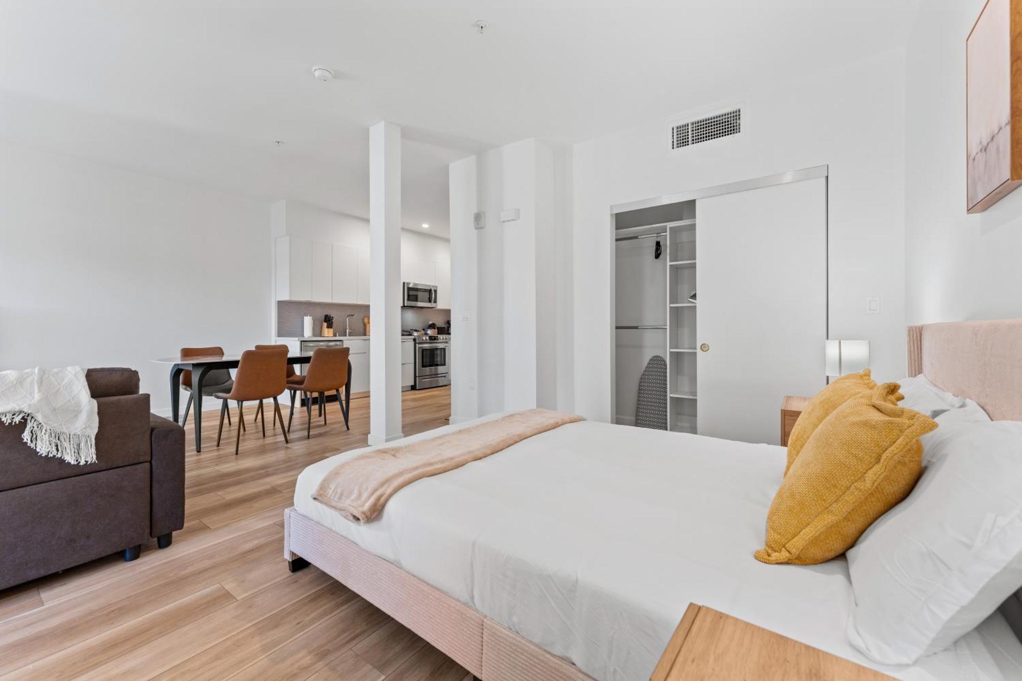 Charming In La - Conveniently Located Near Downtown! 4*